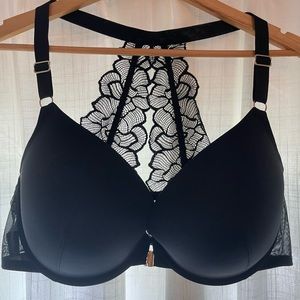 Adore Me 42DDD black contour bra with lace back and front closure